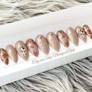 Fake Nails Vintage Rose Nail Art Stiletto Shaped Press On Nails Size Small